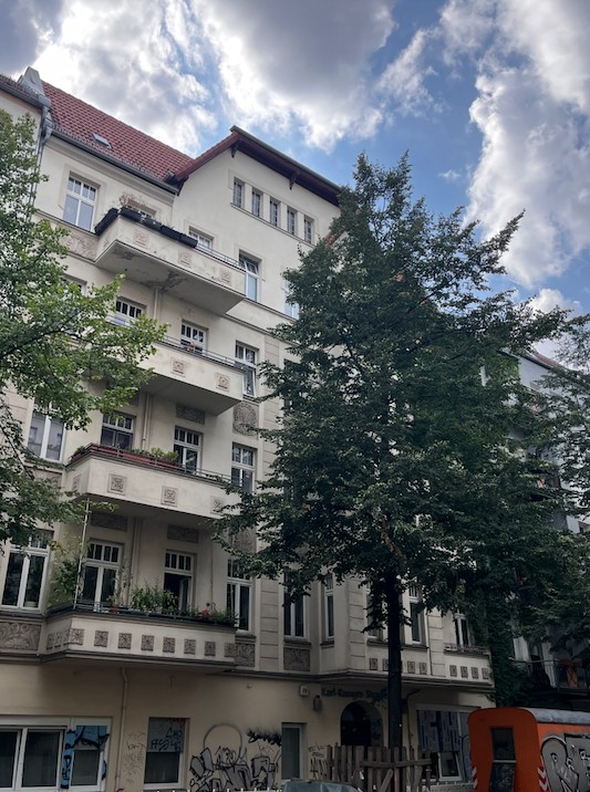 Hausansicht Straße II